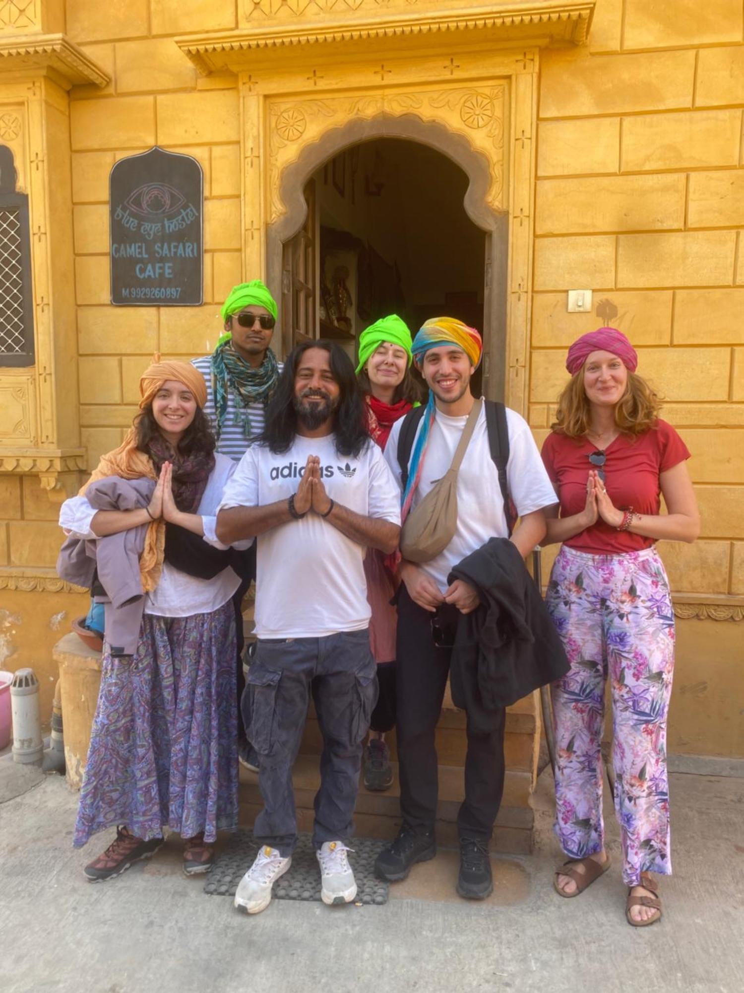 Blue Eye Hostel Jaisalmer Bagian luar foto